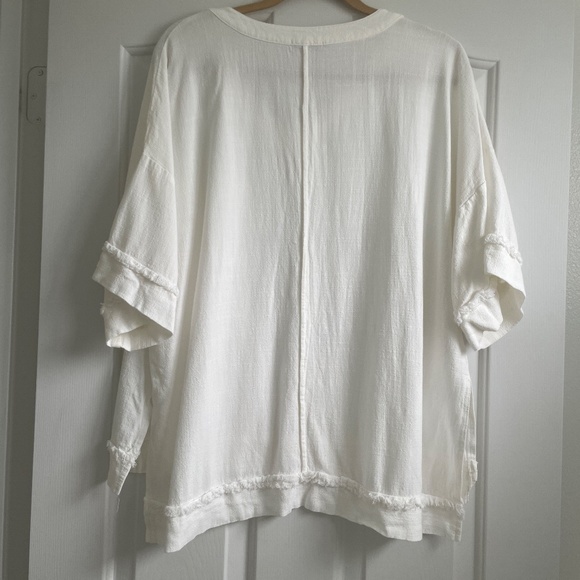 NWOT, White Linen Blend White Birch Relaxed Fit Blouse with Fringem Size Small - Picture 4 of 8